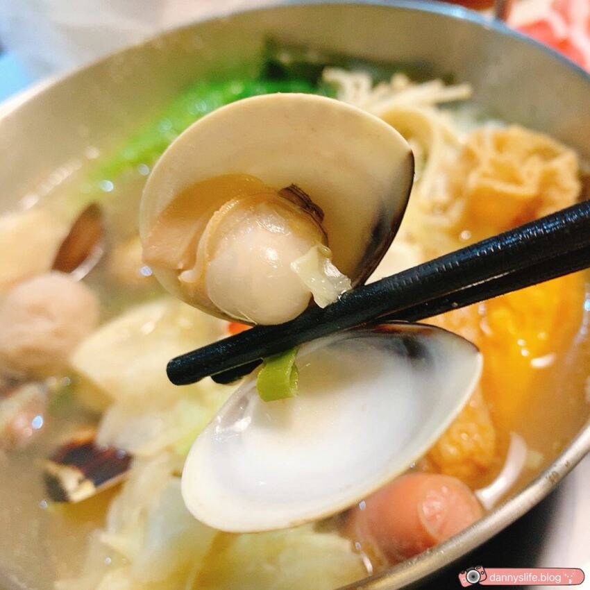 大安區平價小火鍋，便宜價格吃到高級肉品。高質感裝潢、多肉植物佈置～丹尼的吃喝玩樂～