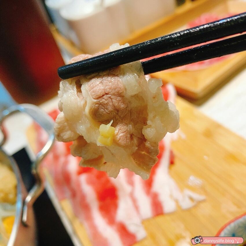 大安區平價小火鍋，便宜價格吃到高級肉品。高質感裝潢、多肉植物佈置～丹尼的吃喝玩樂～
