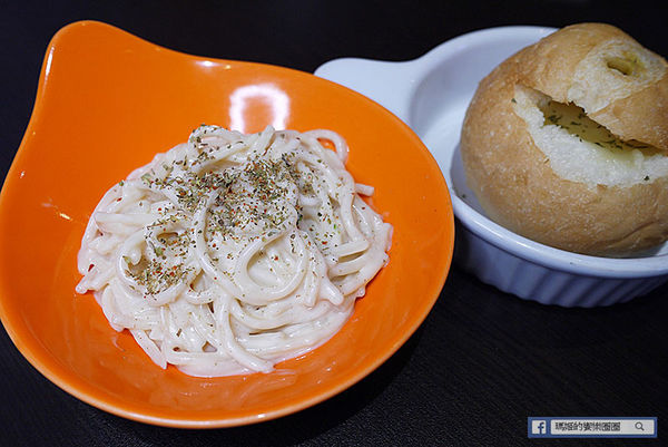 新莊牛排【辛巴原味炭烤牛排】振興加碼送和牛/用三倍券搶好康/歡樂吧自助無限