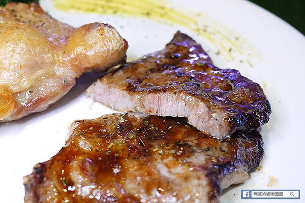 新莊牛排【辛巴原味炭烤牛排】振興加碼送和牛/用三倍券搶好康/歡樂吧自助無限