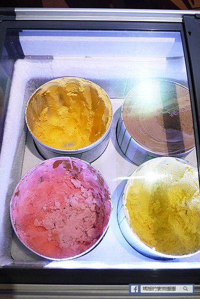 新莊牛排【辛巴原味炭烤牛排】振興加碼送和牛/用三倍券搶好康/歡樂吧自助無限