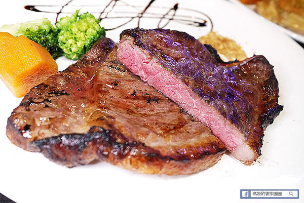 新莊牛排【辛巴原味炭烤牛排】振興加碼送和牛/用三倍券搶好康/歡樂吧自助無限