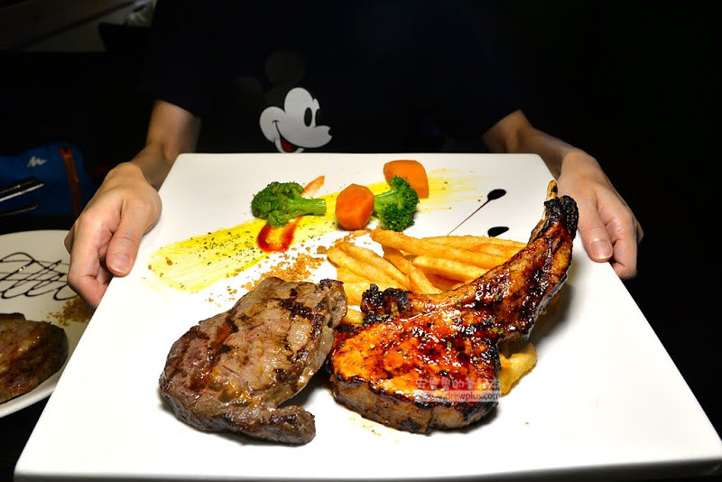 辛巴原味炭烤牛排-靠近輔大站的新莊牛排,歡樂自助吧法式麵包盅玉米濃湯吃到飽