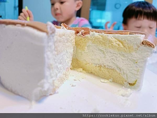 LINE_ALBUM_誰的蛋糕_220624_24 LINE_ALBUM_誰的蛋糕_220624_24