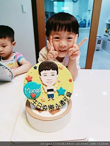 LINE_ALBUM_誰的蛋糕_220624_9 LINE_ALBUM_誰的蛋糕_220624_9