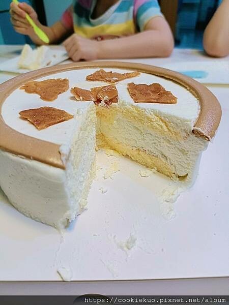 LINE_ALBUM_誰的蛋糕_220624_23 LINE_ALBUM_誰的蛋糕_220624_23