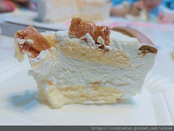 LINE_ALBUM_誰的蛋糕_220624_29 LINE_ALBUM_誰的蛋糕_220624_29