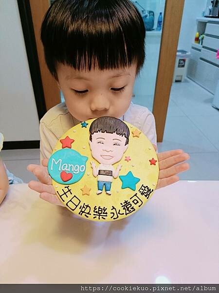 LINE_ALBUM_誰的蛋糕_220624_16 LINE_ALBUM_誰的蛋糕_220624_16