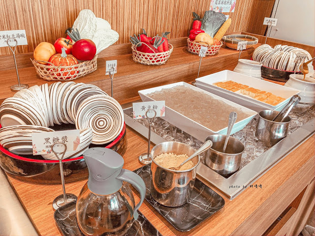 【台中 西屯】涮乃葉-日式涮涮鍋吃到飽(福科店)🍲平日午餐只要$378起就能吃到飽,除了火鍋,裡頭咖哩飯也很不錯,霜淇淋更是令人回味😋