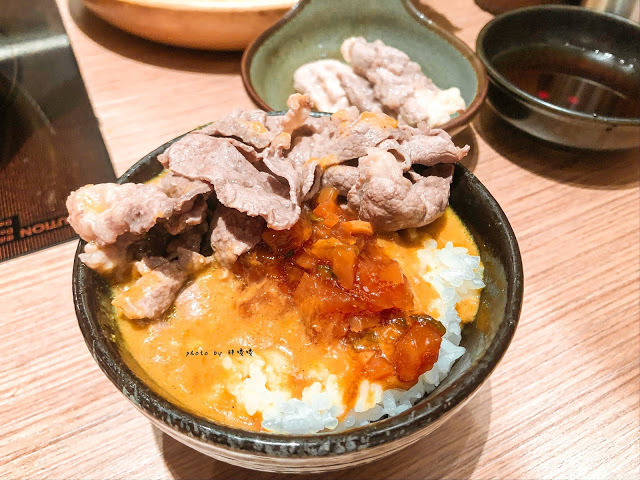 【台中 西屯】涮乃葉-日式涮涮鍋吃到飽(福科店)🍲平日午餐只要$378起就能吃到飽,除了火鍋,裡頭咖哩飯也很不錯,霜淇淋更是令人回味😋