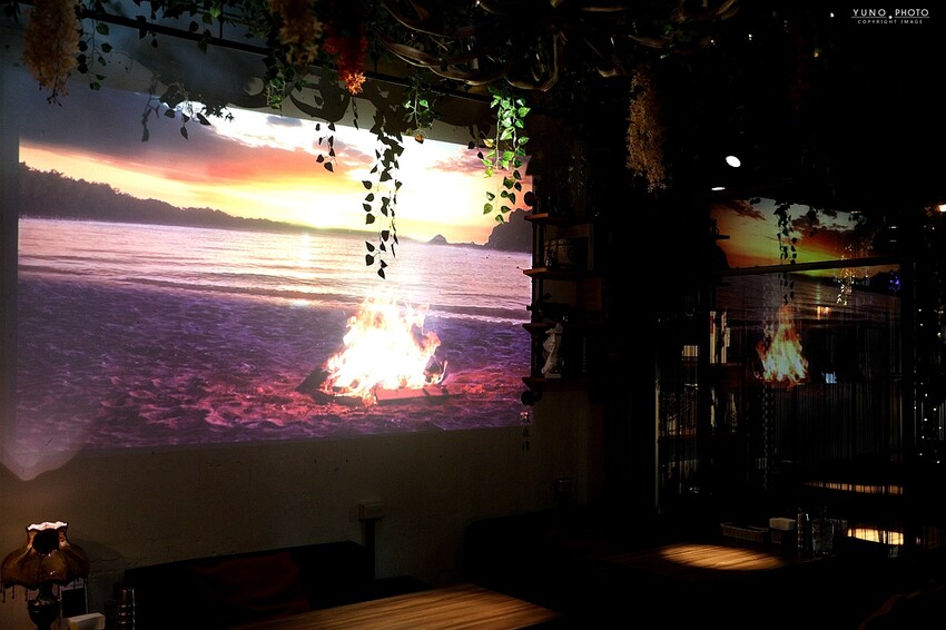 隱身僻靜巷弄裡的老宅微醺感餐酒館!視覺與味覺的華麗饗宴。菜單價位(捷運六張犁站)