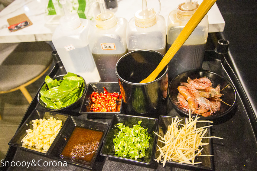 【台北美食】中山區火鍋推薦｜中山區聚餐推薦｜丼賞和食日本料理&嗨蝦蝦三杯醉蝦石頭火鍋林森旗艦店～全台第一間三杯醉蝦石頭火鍋的第一品牌