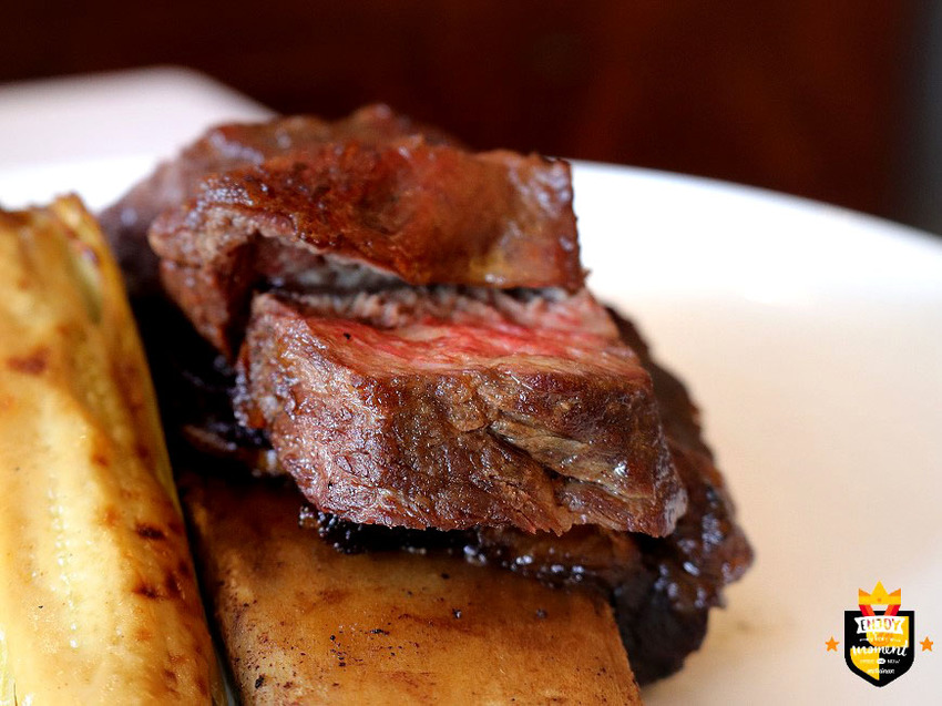 台南牛排/全台首間老屋門市/庭園式獨棟建築/濃濃復古懷舊風/全店使用美國牛/桌邊服務細心周到-「王品牛排台南健康店」