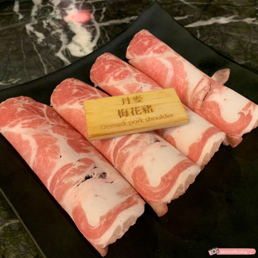 麻辣鴛鴦鍋│豐富自助吧＆高級和牛吃到飽！疫情期間，外帶/外送多人套餐組合優惠～丹尼的吃喝玩樂 dannyslife.blog