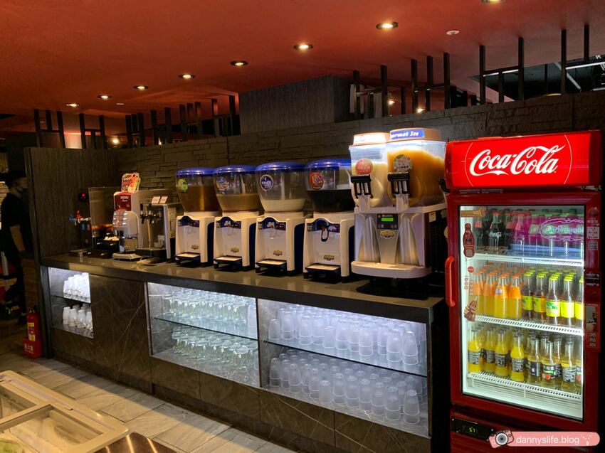 麻辣鴛鴦鍋│豐富自助吧＆高級和牛吃到飽！疫情期間，外帶/外送多人套餐組合優惠～丹尼的吃喝玩樂 dannyslife.blog