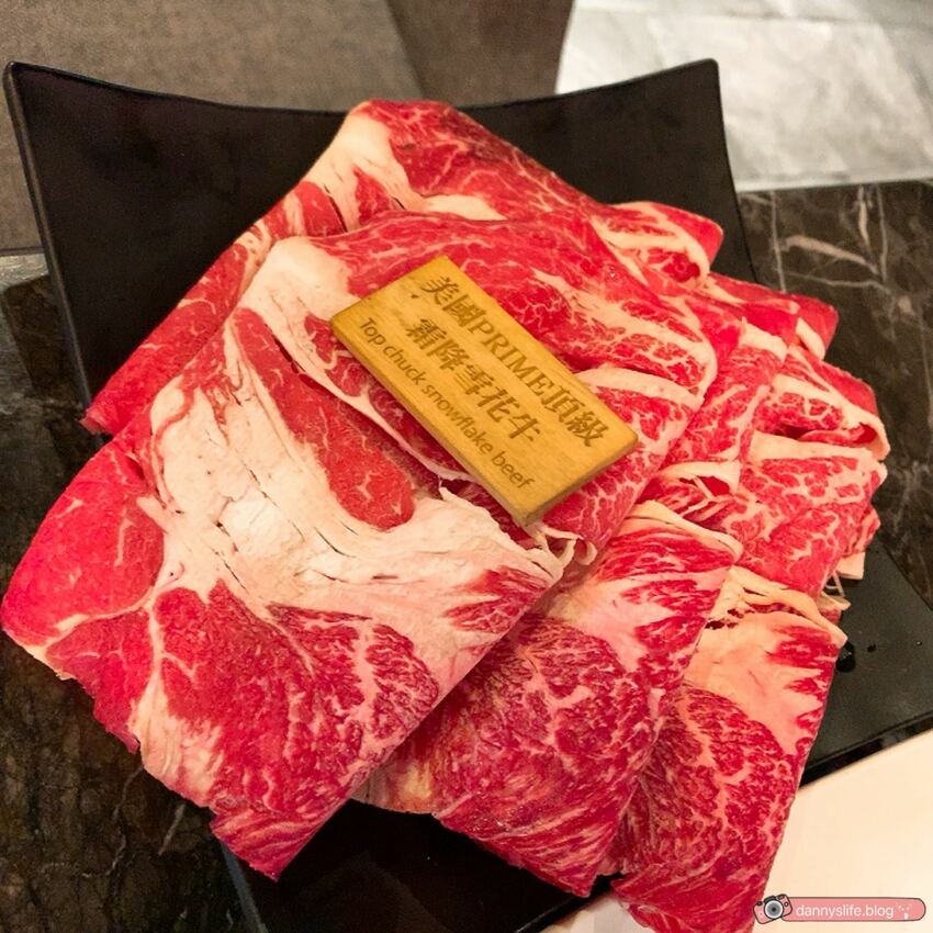 麻辣鴛鴦鍋│豐富自助吧＆高級和牛吃到飽！疫情期間，外帶/外送多人套餐組合優惠～丹尼的吃喝玩樂 dannyslife.blog