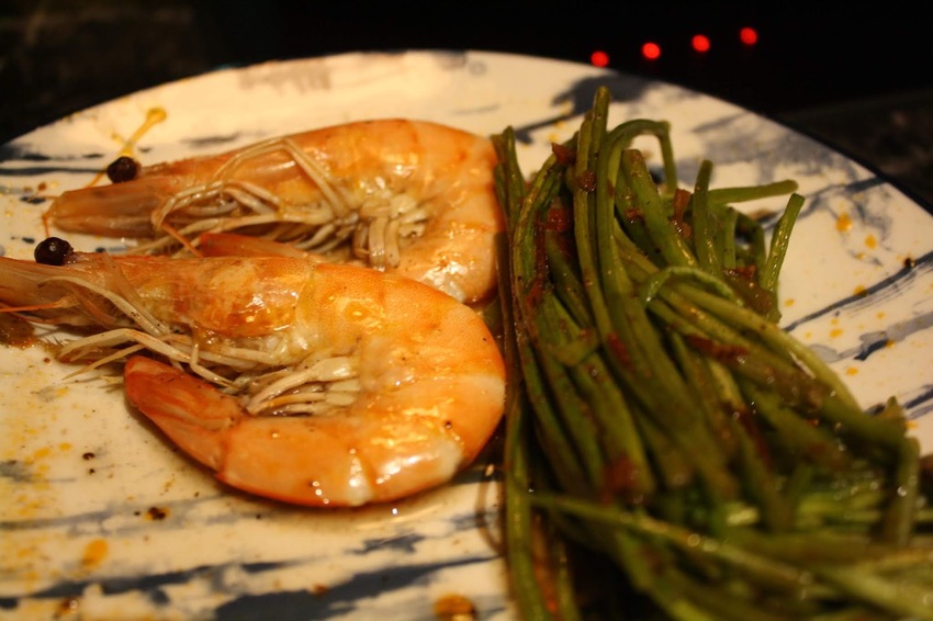 【松江南京美食】石撈麻辣鴛鴦鍋-和牛、牛小排、藍鑽蝦...等多種高檔食材吃到飽,還有啤酒無限暢飲,聚餐的好選擇!