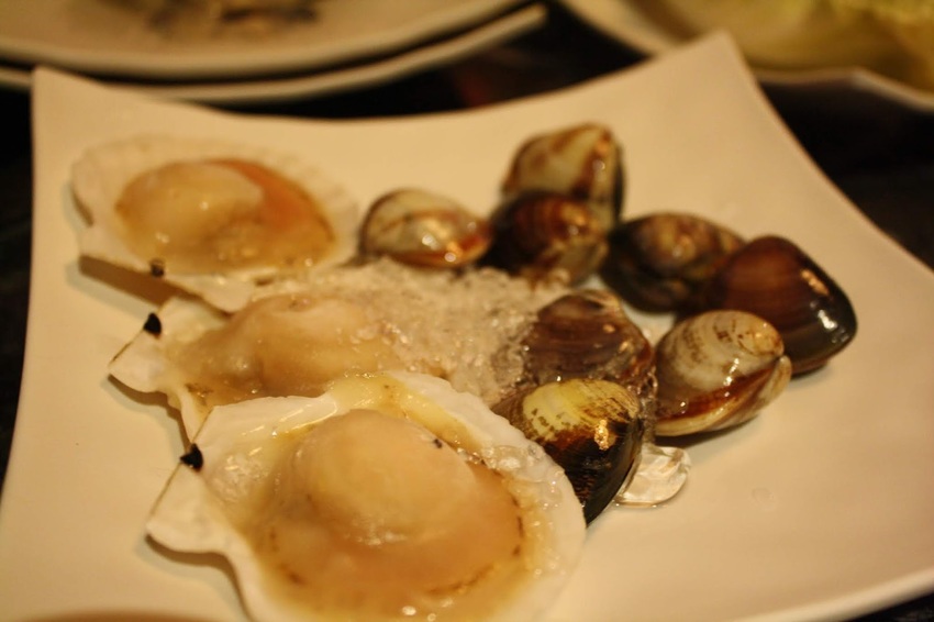 【松江南京美食】石撈麻辣鴛鴦鍋-和牛、牛小排、藍鑽蝦...等多種高檔食材吃到飽,還有啤酒無限暢飲,聚餐的好選擇!