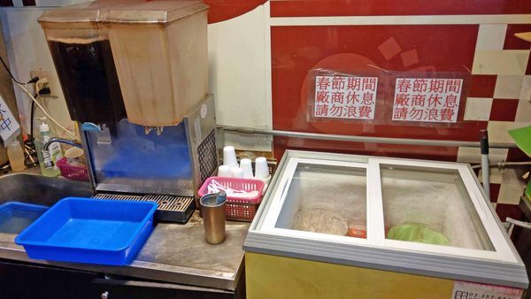 【三重美食】三重牛德華牛排館-CP值爆表!不到200元就能吃到厚度超過3公分的巨厚牛排