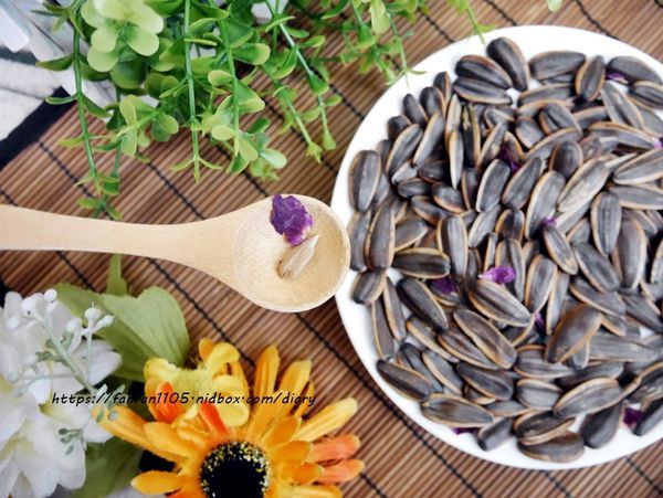 年節零食推薦【徽記煮瓜子】年售出逾4,000噸 超過1,500億顆煮瓜子 #五種口味 #葵瓜子 (11).JPG