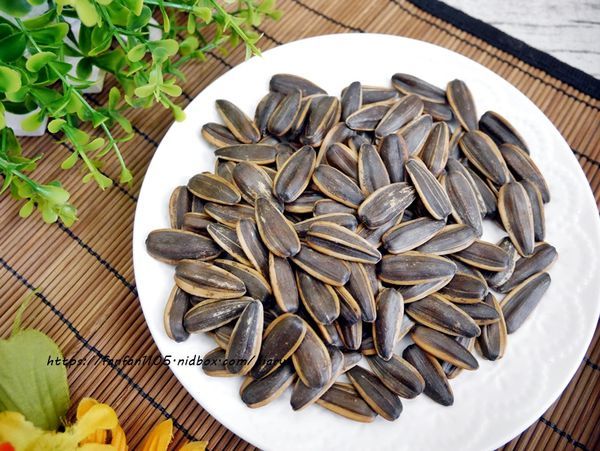 年節零食推薦【徽記煮瓜子】年售出逾4,000噸 超過1,500億顆煮瓜子 #五種口味 #葵瓜子 (7).JPG