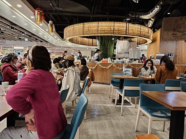 板橋車站2樓成真咖啡~環球百貨~