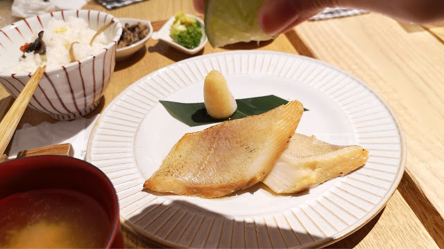 文青打卡聖地！小器食堂 華山店：品味極簡精緻的家庭定食∣ 台北中正區 忠孝新生站 華山美食