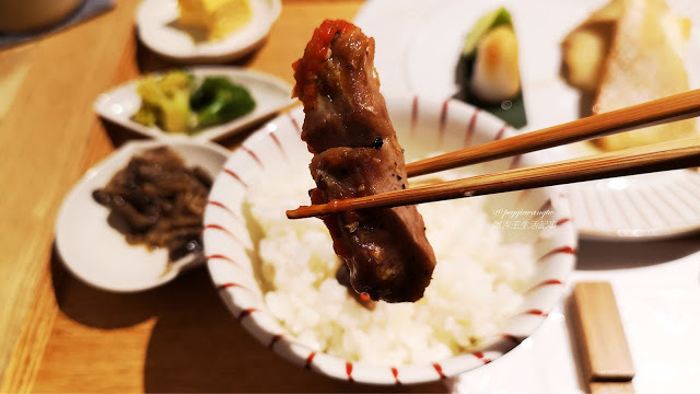 文青打卡聖地！小器食堂 華山店：品味極簡精緻的家庭定食∣ 台北中正區 忠孝新生站 華山美食