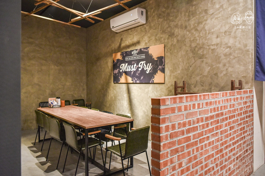 就醬子烤吧東山店-台中北屯區美食-鄰近大坑步道的平價串燒燒烤餐廳，新品鹹蛋炒泡麵超濃郁！