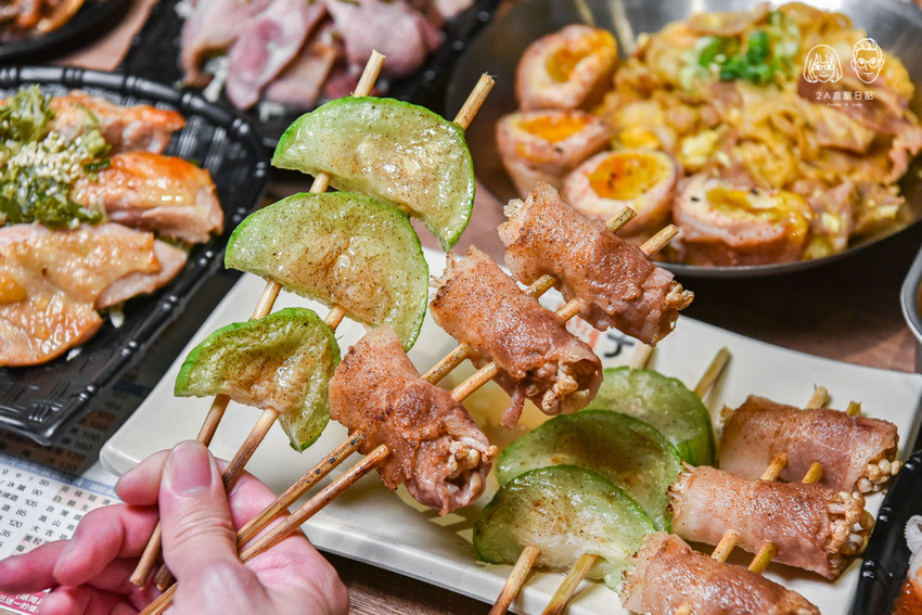 就醬子烤吧東山店-台中北屯區美食-鄰近大坑步道的平價串燒燒烤餐廳，新品鹹蛋炒泡麵超濃郁！