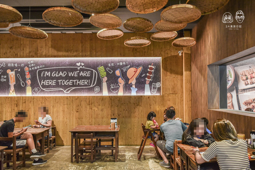 就醬子烤吧東山店-台中北屯區美食-鄰近大坑步道的平價串燒燒烤餐廳，新品鹹蛋炒泡麵超濃郁！