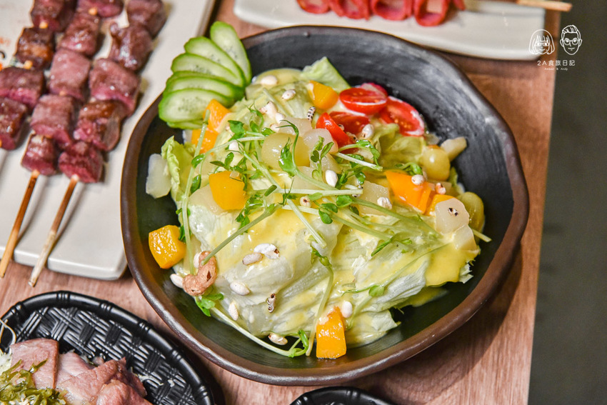 就醬子烤吧東山店-台中北屯區美食-鄰近大坑步道的平價串燒燒烤餐廳，新品鹹蛋炒泡麵超濃郁！