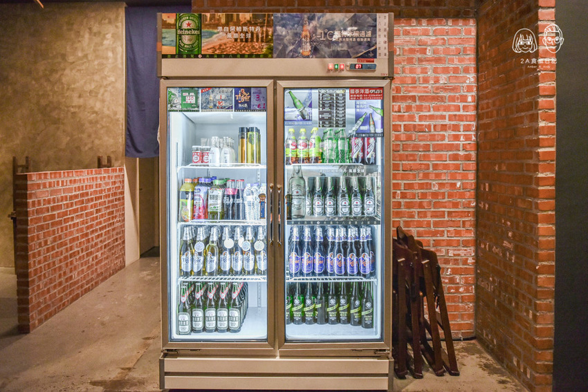 就醬子烤吧東山店-台中北屯區美食-鄰近大坑步道的平價串燒燒烤餐廳，新品鹹蛋炒泡麵超濃郁！