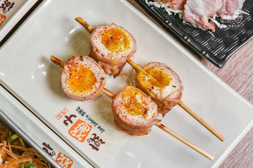 就醬子烤吧東山店-台中北屯區美食-鄰近大坑步道的平價串燒燒烤餐廳，新品鹹蛋炒泡麵超濃郁！