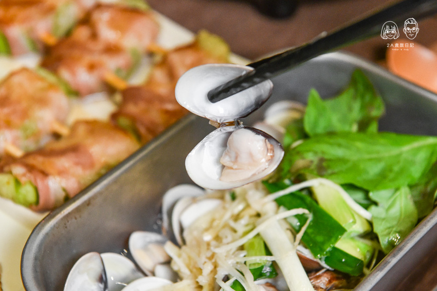 就醬子烤吧東山店-台中北屯區美食-鄰近大坑步道的平價串燒燒烤餐廳，新品鹹蛋炒泡麵超濃郁！