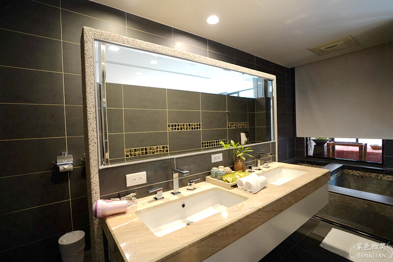 楓樺台一渡假村(台一生態休閒農場)全台唯一花神廟,40000坪花園綠地,四季花卉美不勝收~森林戲水,泳池沙池,親