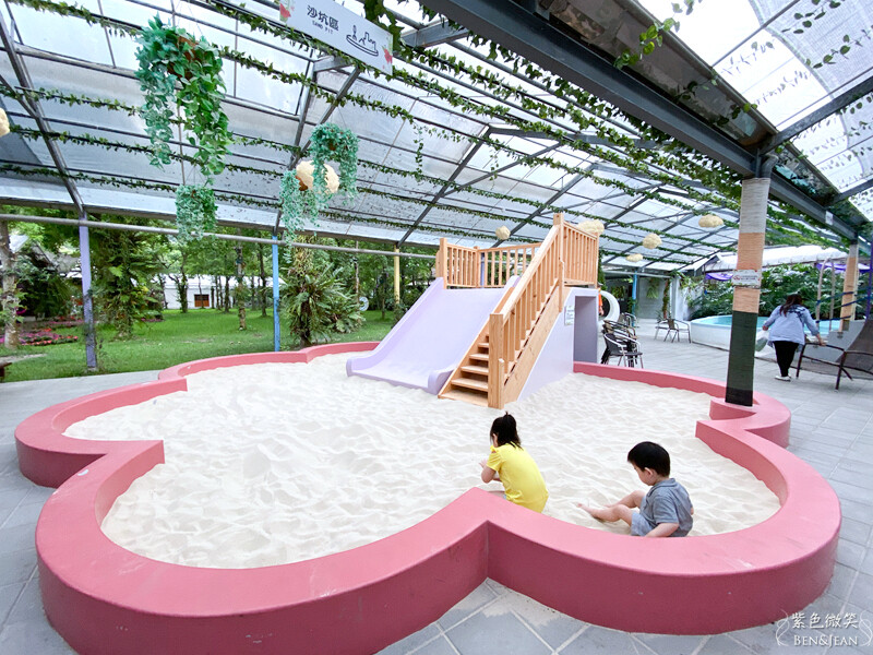 楓樺台一渡假村(台一生態休閒農場)全台唯一花神廟,40000坪花園綠地,四季花卉美不勝收~森林戲水,泳池沙池,親