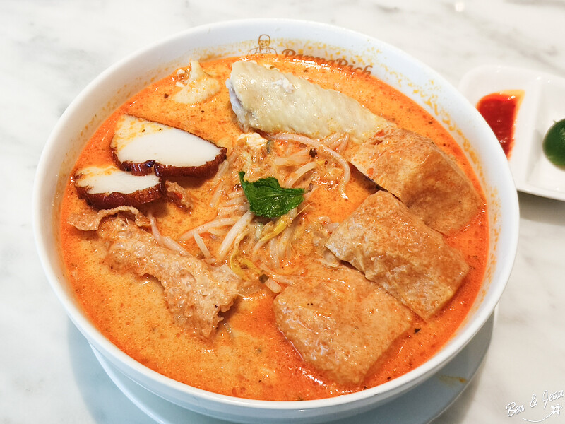 PappaRich金爸爸馬來西亞餐廳》正宗馬來西亞風料理，全世界超過100家店風靡十餘國， 南洋料理咖哩、沙爹、