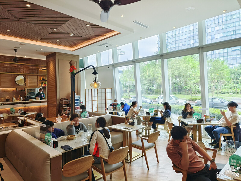 PappaRich金爸爸馬來西亞餐廳》正宗馬來西亞風料理，全世界超過100家店風靡十餘國， 南洋料理咖哩、沙爹、