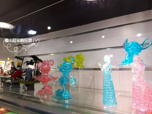 【活動限定】101水舞廣場冰雪奇緣嘉年華－信義區單日遊，漫步街頭感受佳節氣氛！