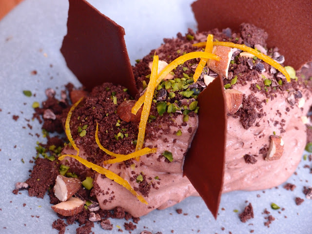 台北Alma Spanish Restaurant 菜單menu 西班牙下酒菜tapas蟹肉烘蛋 奶油球 鮭魚柑橘沙拉 西班牙蕃茄冷湯 Gazpacho 丹尼爾主廚Daniel Negreira 手撕豬 巧克力世界