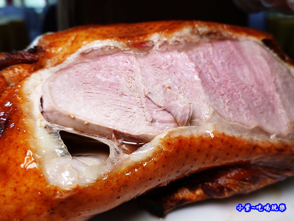 主廚片鴨秀-四季中餐廳 (2).jpg