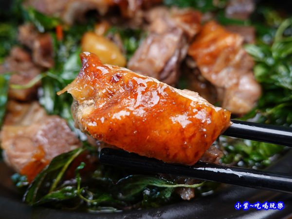 薑葱炒鴨件-四季中餐廳 (2).jpg