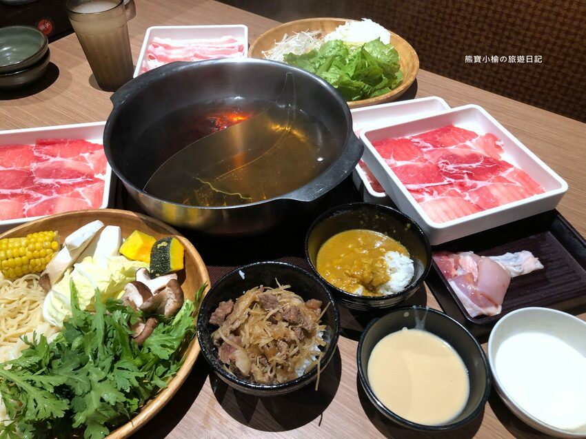 【新竹美食】涮乃葉新竹大魯閣湳雅店，日式火鍋涮涮鍋吃到飽，咖哩烏龍麵、抹茶牛奶霜淇淋超好吃！內文附詳細菜單價位介紹。 @熊寶小榆の旅遊日記