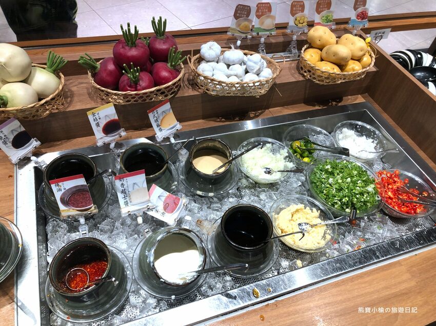 【新竹美食】涮乃葉新竹大魯閣湳雅店，日式火鍋涮涮鍋吃到飽，咖哩烏龍麵、抹茶牛奶霜淇淋超好吃！內文附詳細菜單價位介紹。 @熊寶小榆の旅遊日記