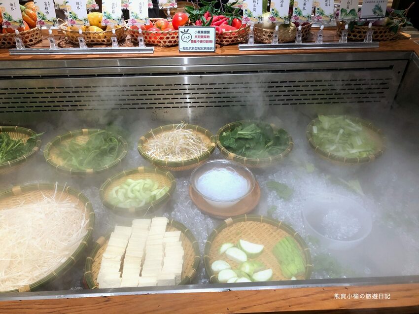【新竹美食】涮乃葉新竹大魯閣湳雅店，日式火鍋涮涮鍋吃到飽，咖哩烏龍麵、抹茶牛奶霜淇淋超好吃！內文附詳細菜單價位介紹。 @熊寶小榆の旅遊日記