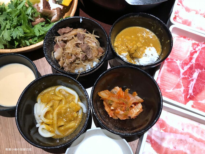 【新竹美食】涮乃葉新竹大魯閣湳雅店，日式火鍋涮涮鍋吃到飽，咖哩烏龍麵、抹茶牛奶霜淇淋超好吃！內文附詳細菜單價位介紹。 @熊寶小榆の旅遊日記