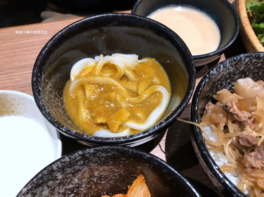 【新竹美食】涮乃葉新竹大魯閣湳雅店，日式火鍋涮涮鍋吃到飽，咖哩烏龍麵、抹茶牛奶霜淇淋超好吃！內文附詳細菜單價位介紹。 @熊寶小榆の旅遊日記