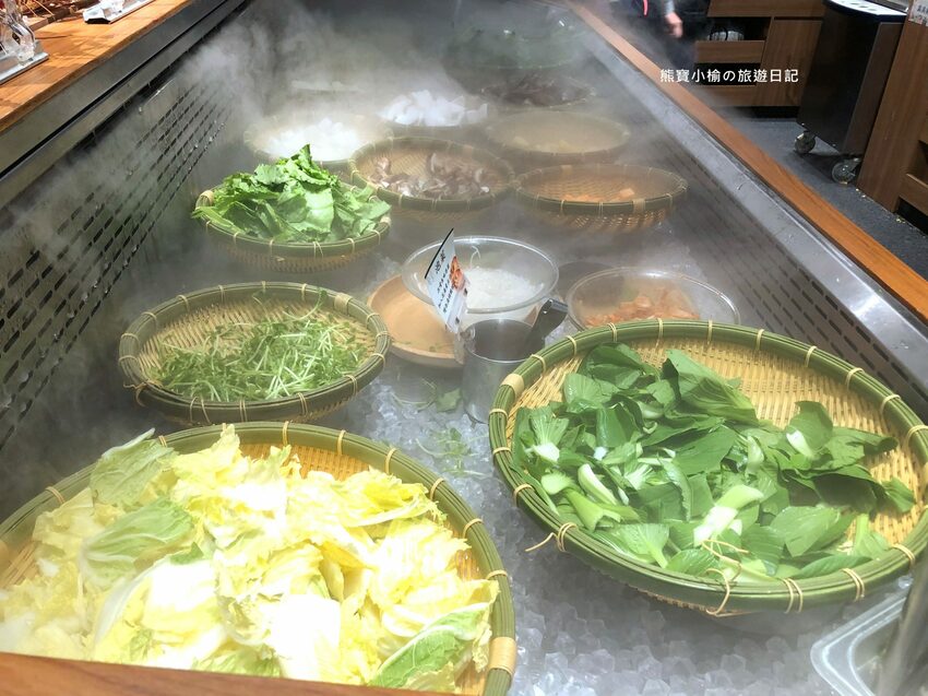【新竹美食】涮乃葉新竹大魯閣湳雅店，日式火鍋涮涮鍋吃到飽，咖哩烏龍麵、抹茶牛奶霜淇淋超好吃！內文附詳細菜單價位介紹。 @熊寶小榆の旅遊日記