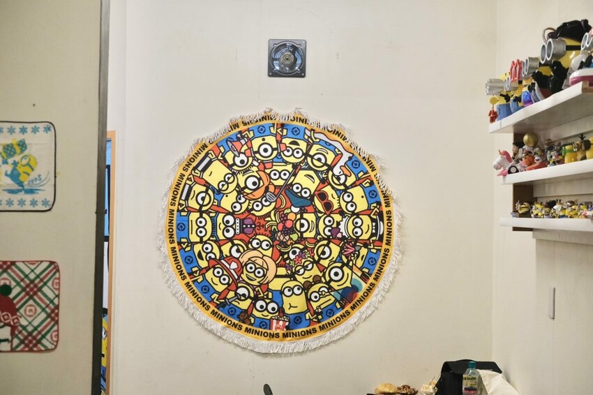 迷霧早午餐|可愛爆炸的小小兵主題早午餐,夢幻粉色滿餡三明治好吃又好拍! - 肉依小姐吃什麼